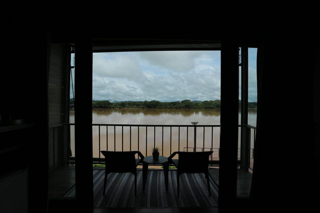Chic Chiangkhan Hotel Chiang Khan Bagian luar foto