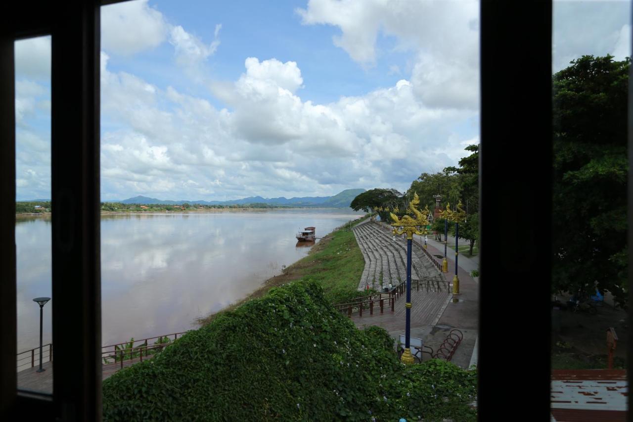 Chic Chiangkhan Hotel Chiang Khan Bagian luar foto